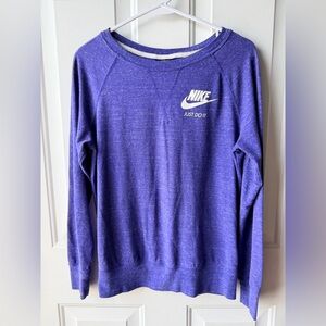 Nike Purple Crewneck Sweatshirt Small Women’s Just Do It Lightweight Athleisure